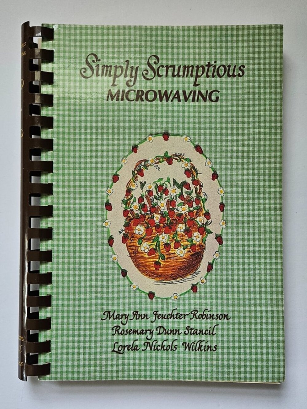 Simply Scrumptious Microwaving vintage Robinson Stancil Wilkins cottagecore 1985